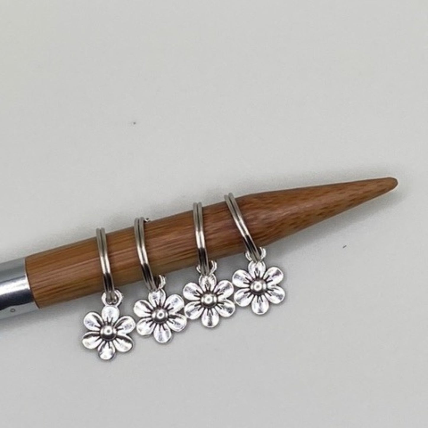 Daisy Stitch Markers